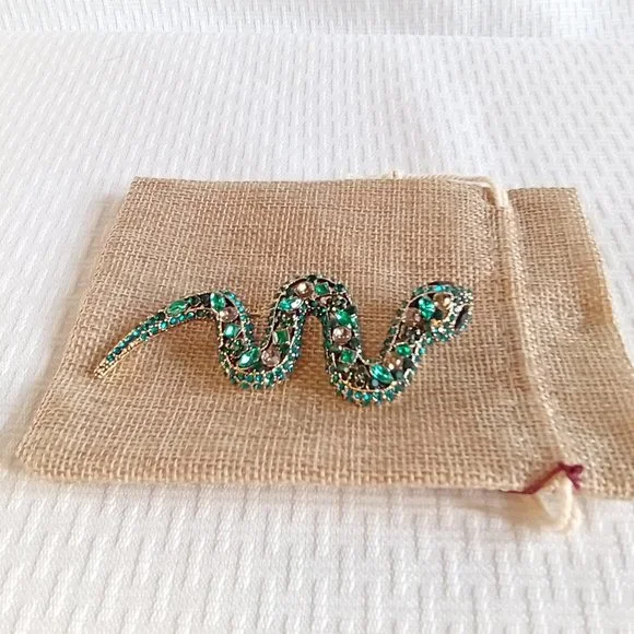 Green Rhinestone Snake Pin Broach - Picture 3 of 5